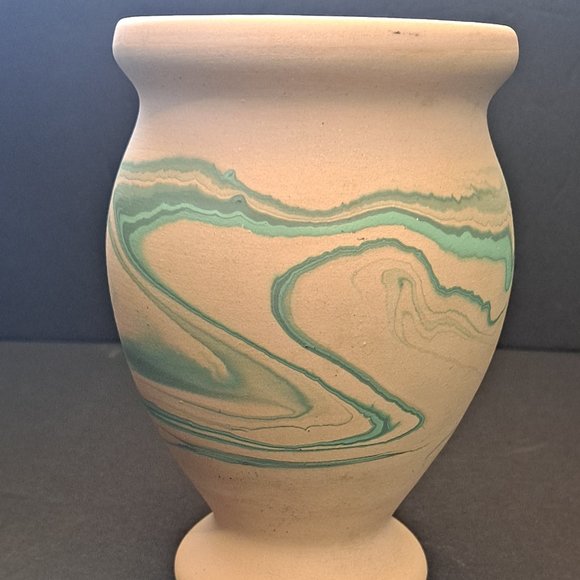 AMERICAN CREATIONS VASE - Picture 2 of 9